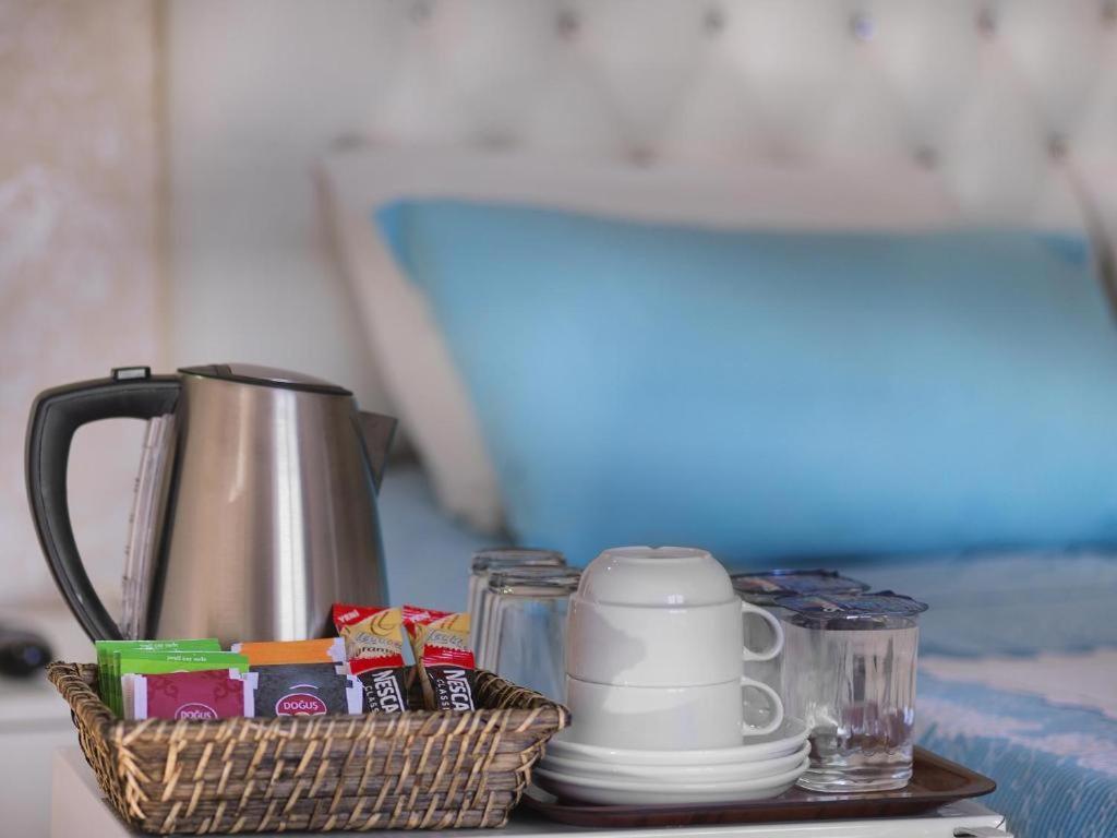 Diyar Budget Hotel Istanboel Buitenkant foto