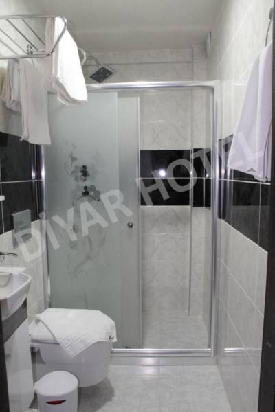 Diyar Budget Hotel Istanboel Buitenkant foto