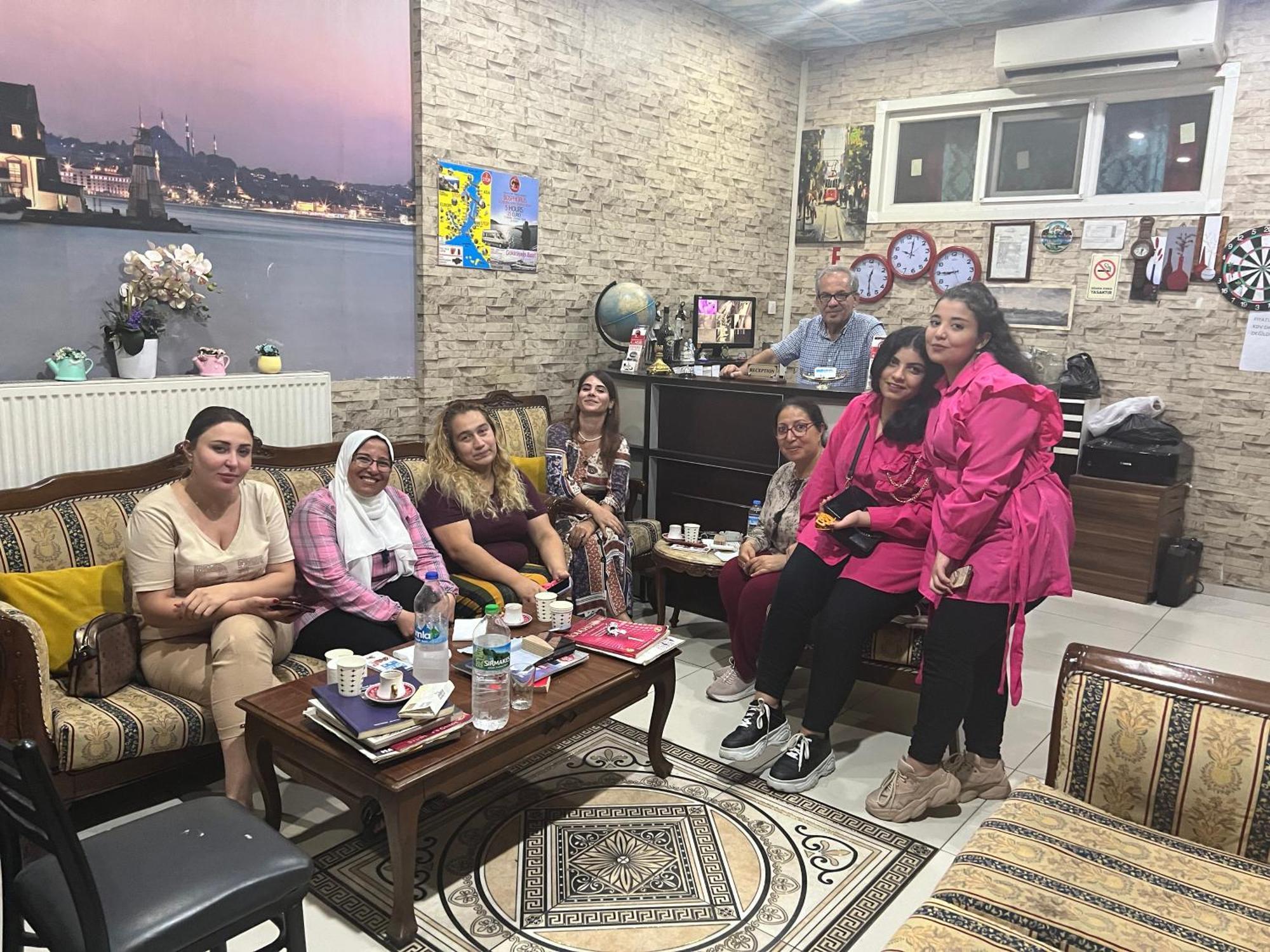 Diyar Budget Hotel Istanboel Buitenkant foto